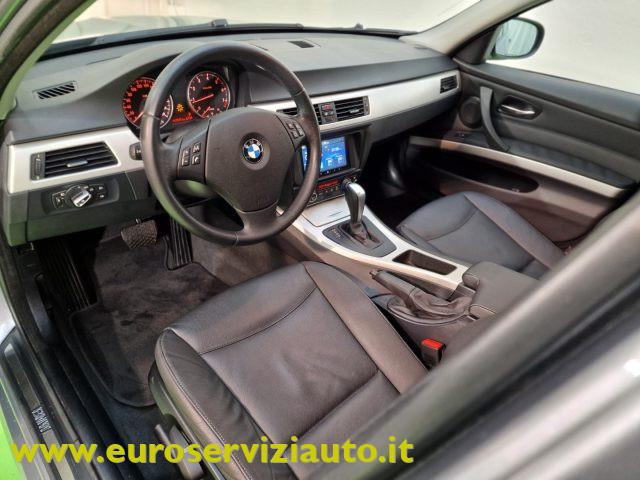 BMW 320 i cat Touring Attiva