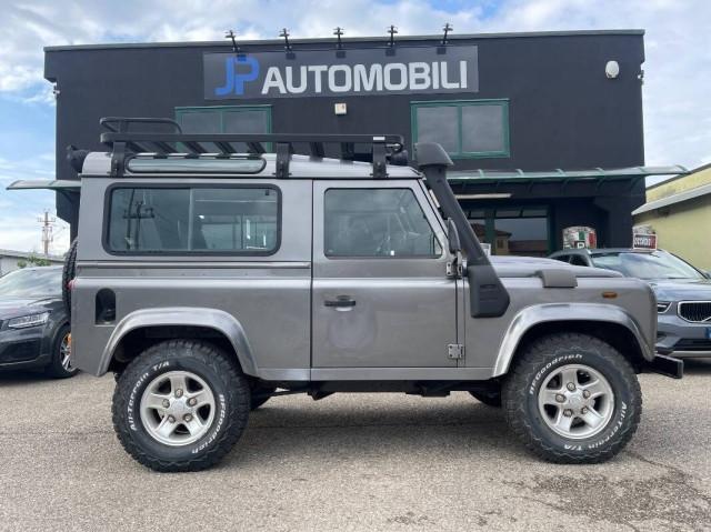 Land Rover Defender Defender 90 2.4 td 6 posti