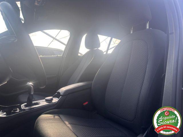 BMW 116 d 5p. Business Advantage Navi Led