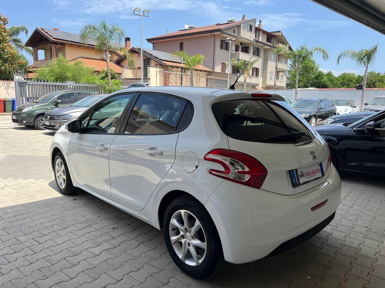 PEUGEOT 208 PURE TECH 82 5P ALLURE