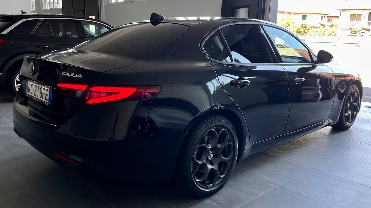 ALFA ROMEO GIULIA 2.2 TURBODIESEL EXECUTIVE 160CV - FULL LED, CAR PLAY, CRUISE CONTROL