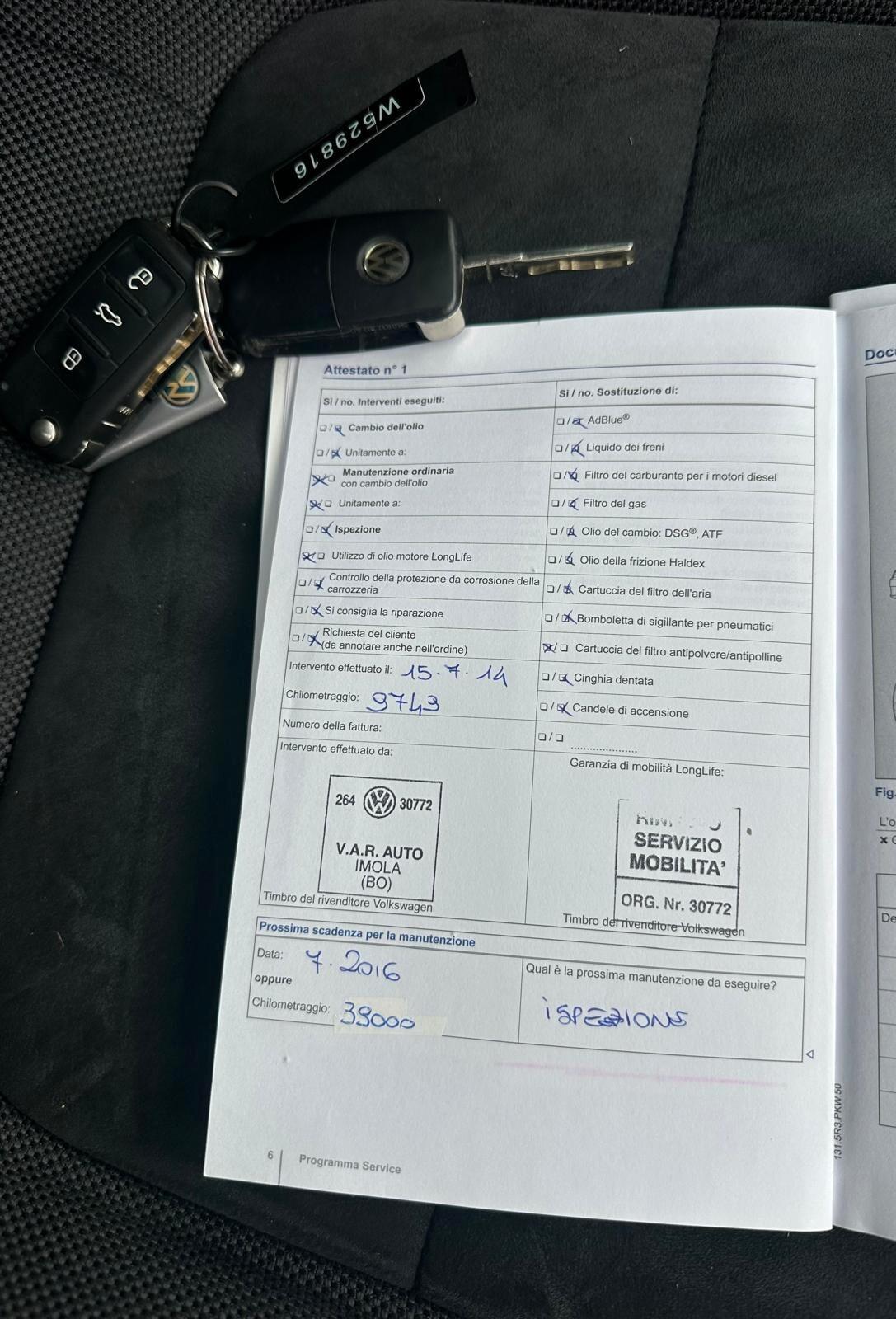 Volkswagen Tiguan 2.0 TDI Plus 110 CV Sport & Style BlueMotion Tech. TETTO APRIBILE E TUTTI TAGLIANDI VW