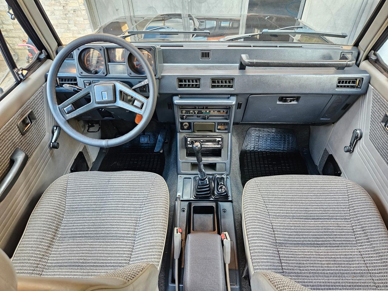 Mitsubishi Pajero 2.5 TD 3 Porte 1 serie 4x4 1988