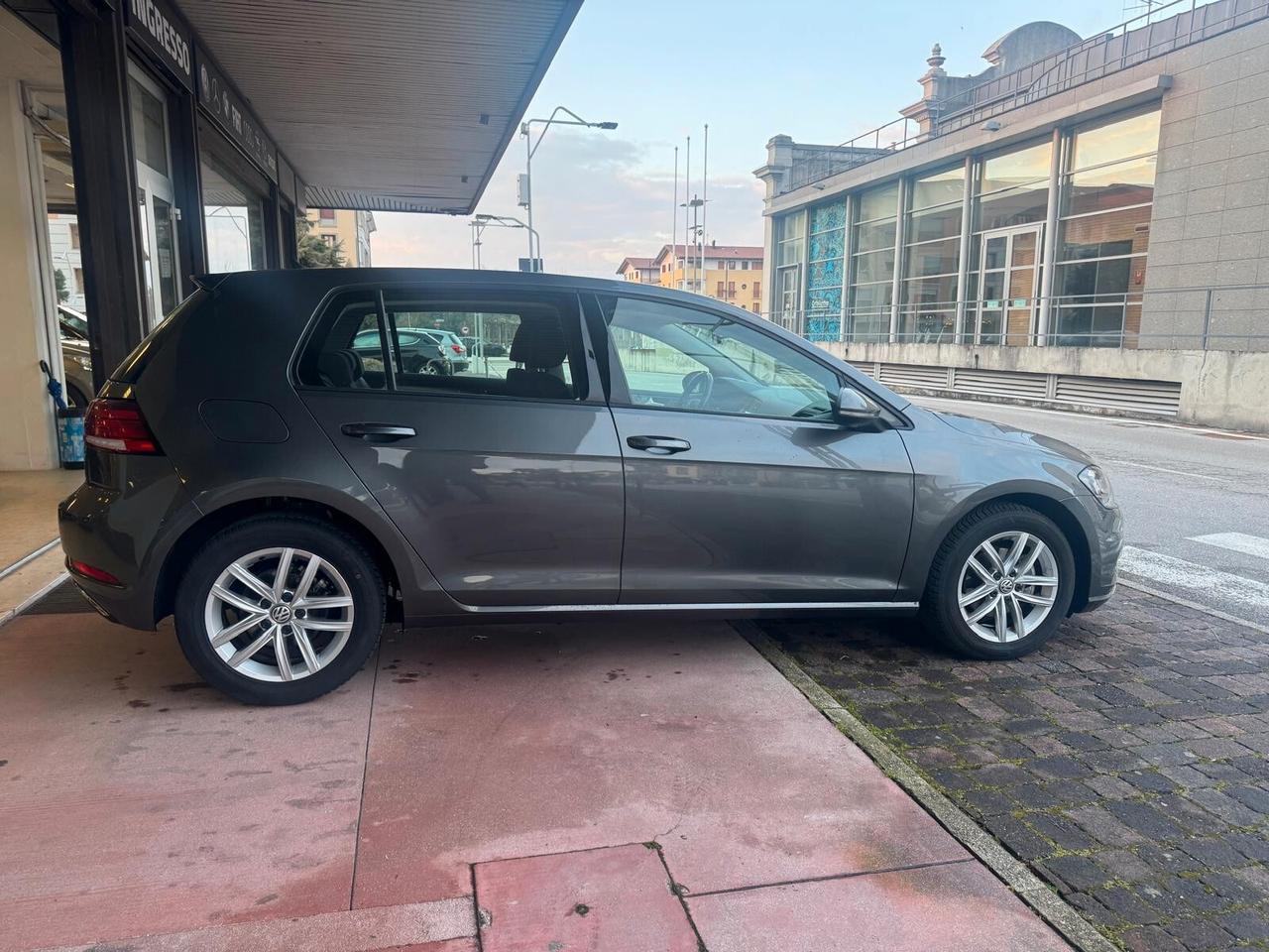 Volkswagen Golf 1.6 TDI 115 CV DSG 5p. Executive