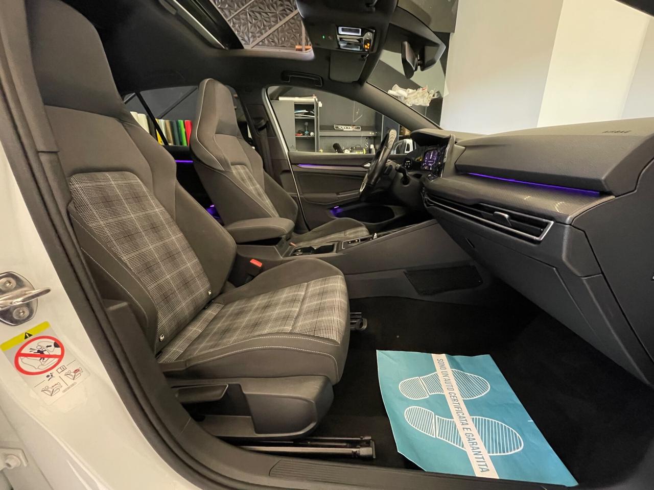 Volkswagen Golf GTD 2.0 TDI DSG 200CV