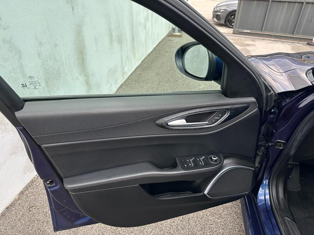 Alfa Romeo Giulia 2.2 t Business 160cv auto