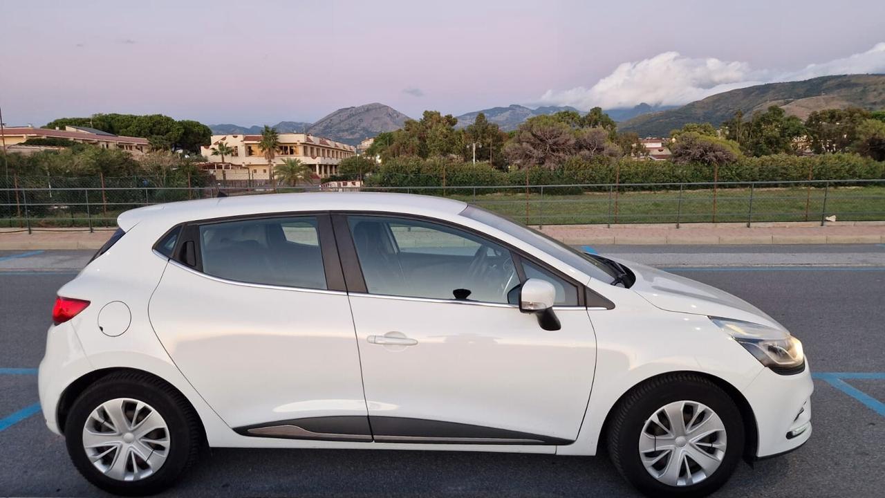 Renault Clio dCi 8V 75 CV Start&Stop 5 porte Energy Business