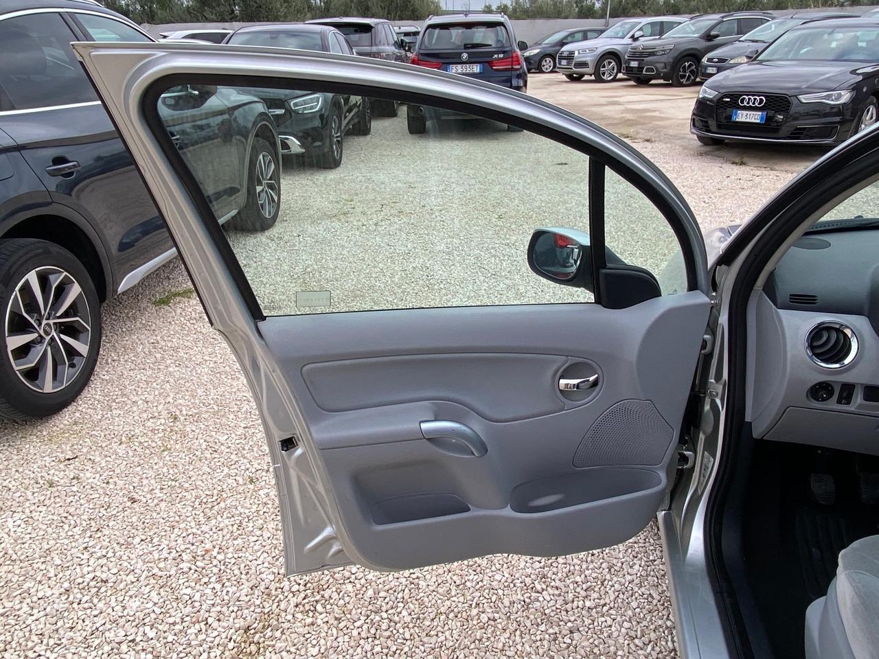 Citroen C3 1.1 Elegance NEOPATENTATI E UNICO PROPRIETARIO