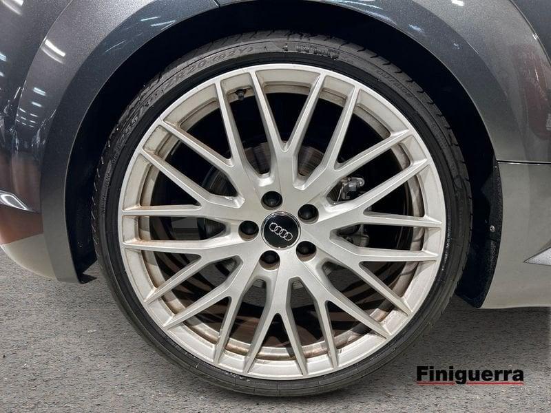Audi TT Roadster 2.0 TFSI quattro S tronic S line