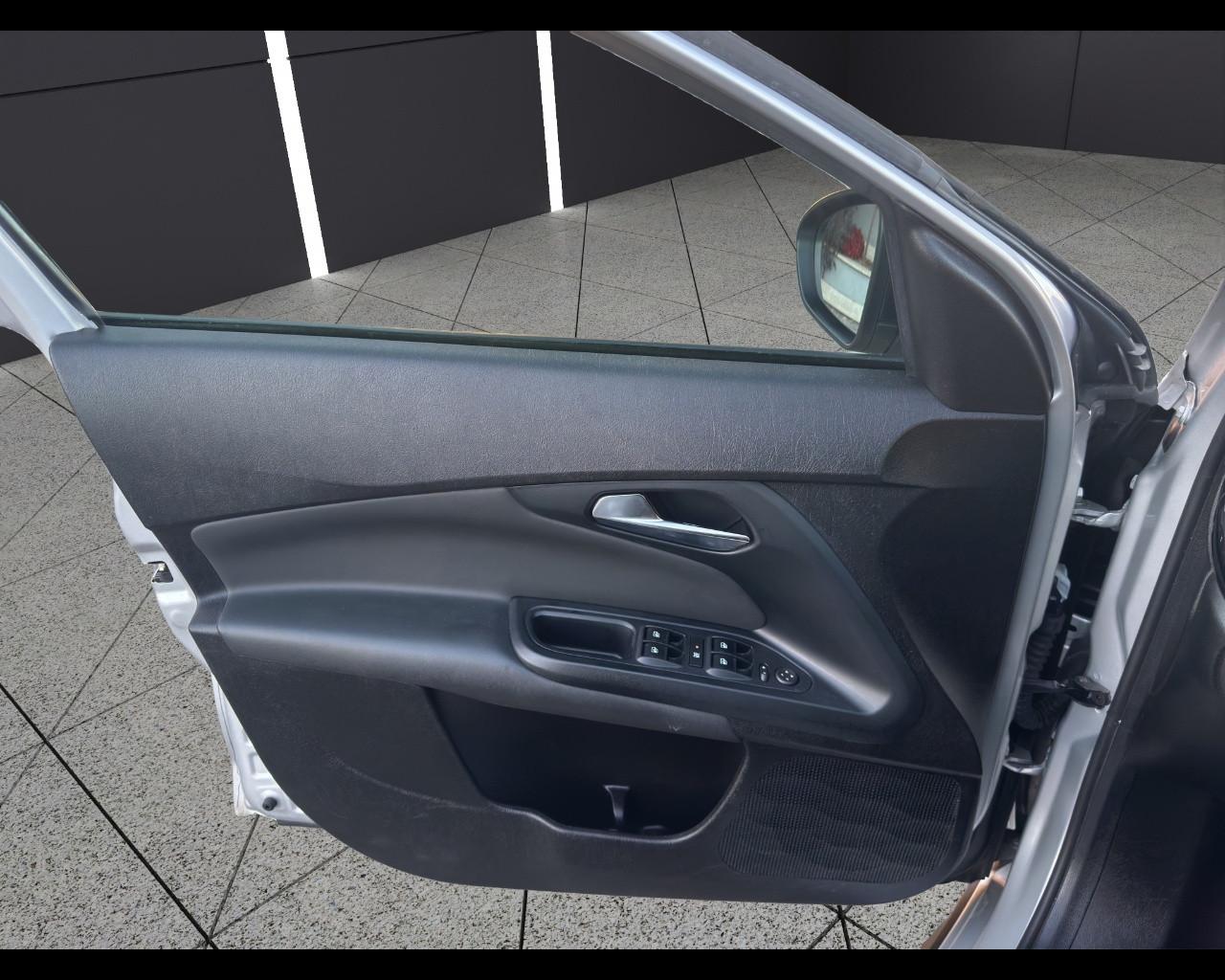 FIAT Tipo (2015-->) - Tipo 1.6 Mjt S&S 5 porte Cross