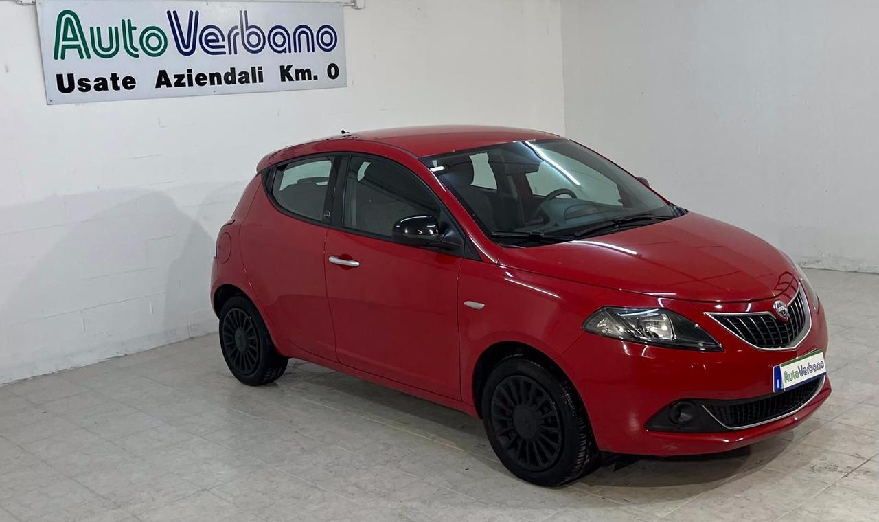 Lancia Ypsilon 1.0 FireFly 5 porte S&S Hybrid nessun obbligo di finanziamento