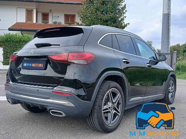 MERCEDES-BENZ GLA 180 d Automatic Premium AMG!