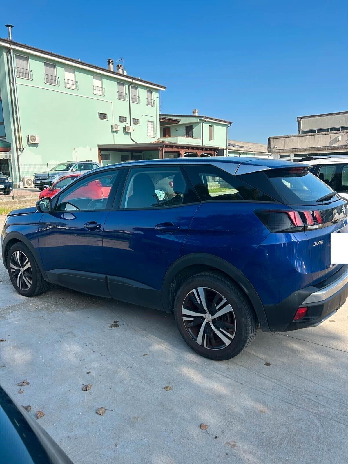 Peugeot 3008 BlueHDi 130 S&S EAT8 Allure ok neo patentati