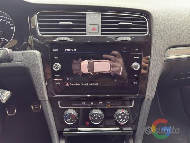 Volkswagen Golf R-Line 2.0 150cv - PREZZO PROMO
