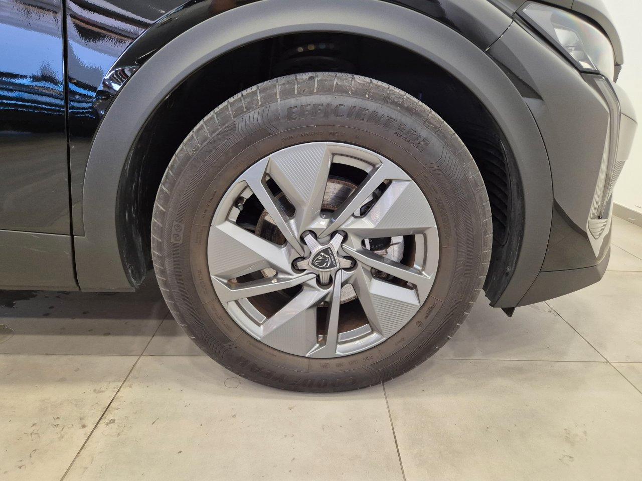 Peugeot 408 1.2 hybrid Allure 145cv e-dcs6 Pack Vision 360