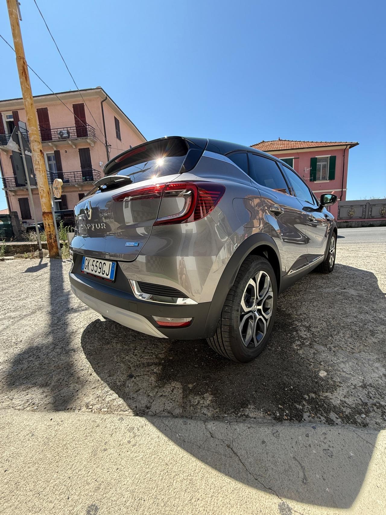 Renault Captur Mild Hybrid Intens