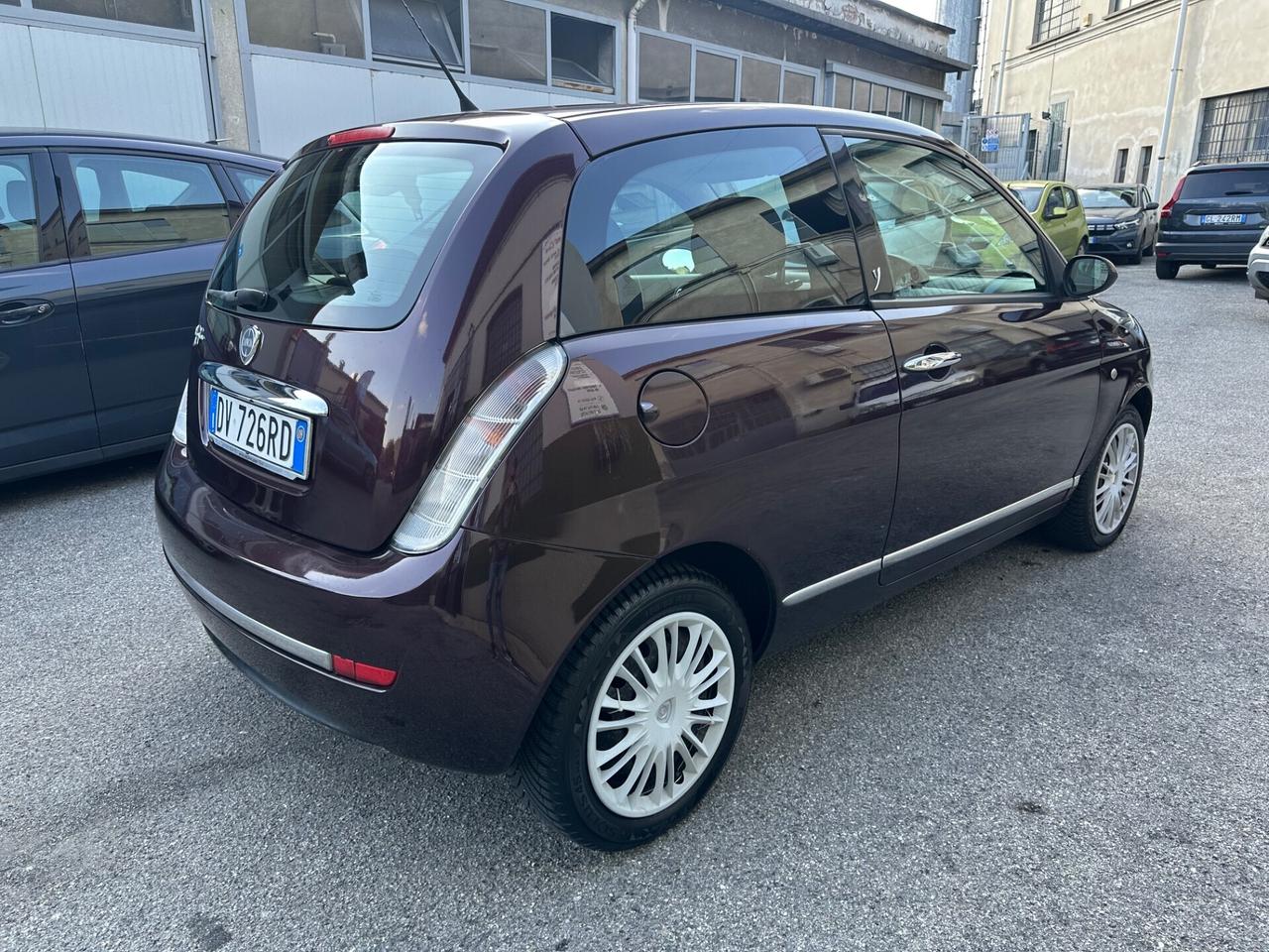 Lancia Ypsilon 1.2 BENZINA NEOPATENTATI - 2009