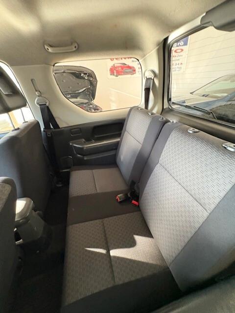 Suzuki Jimny 1.5 DDiS cat 4WD JLX