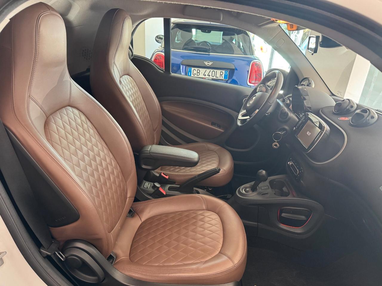 Smart ForTwo SUPERPASSSION 90 CV 0.9 t Superpassion 90cv twinamic-INTERNI PELLE COCOA-FULL OPTIONAL-