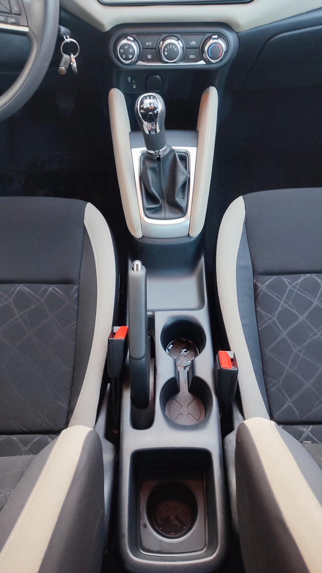 Nissan Micra 1.0L 12V 5 porte Visia