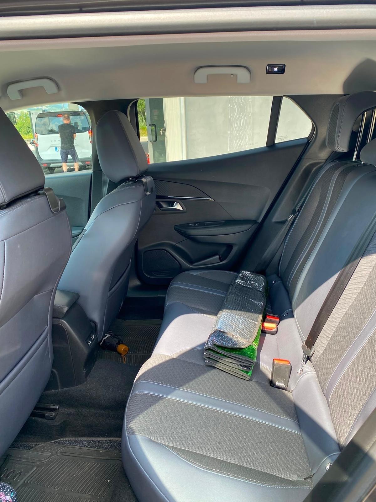 Peugeot 2008 PureTech 100 S&S Allure Navi Pack