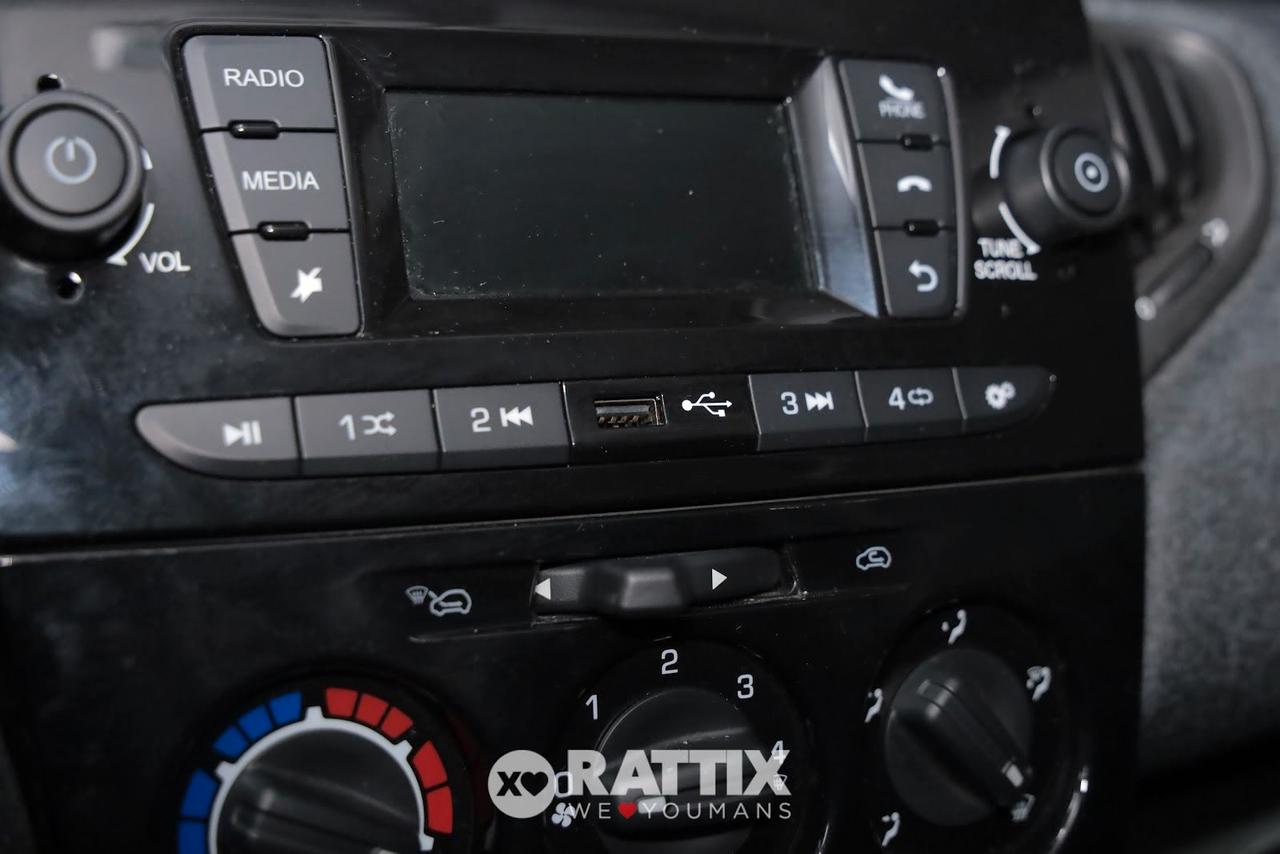 Lancia Ypsilon 1.0 Firefly Hybrid 70CV Silver 5p.ti