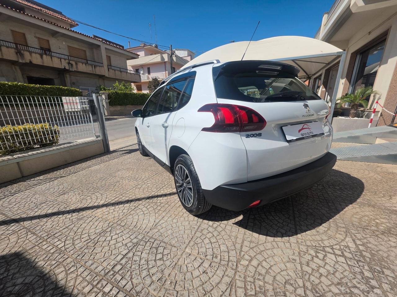 Peugeot 2008 BlueHDi 100 Active