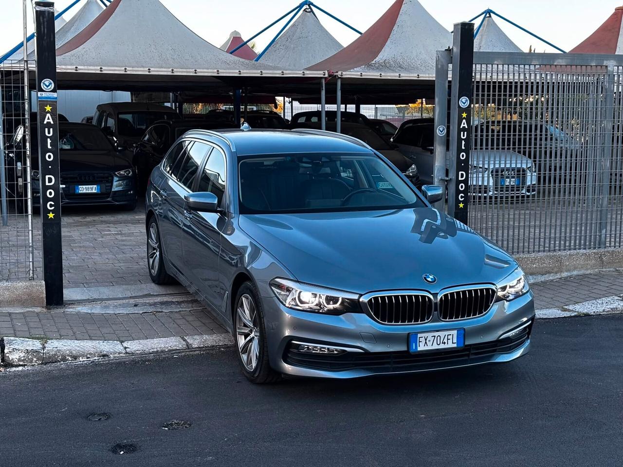 Bmw 520d Touring Luxury Led ambient - 2019