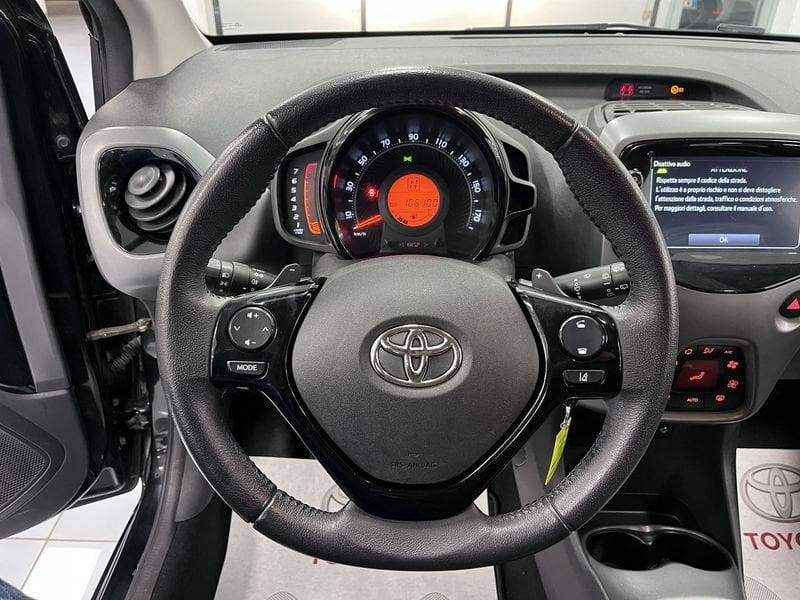 Toyota Aygo Connect 1.0 VVT-i 72 CV 5 porte x-play MMT