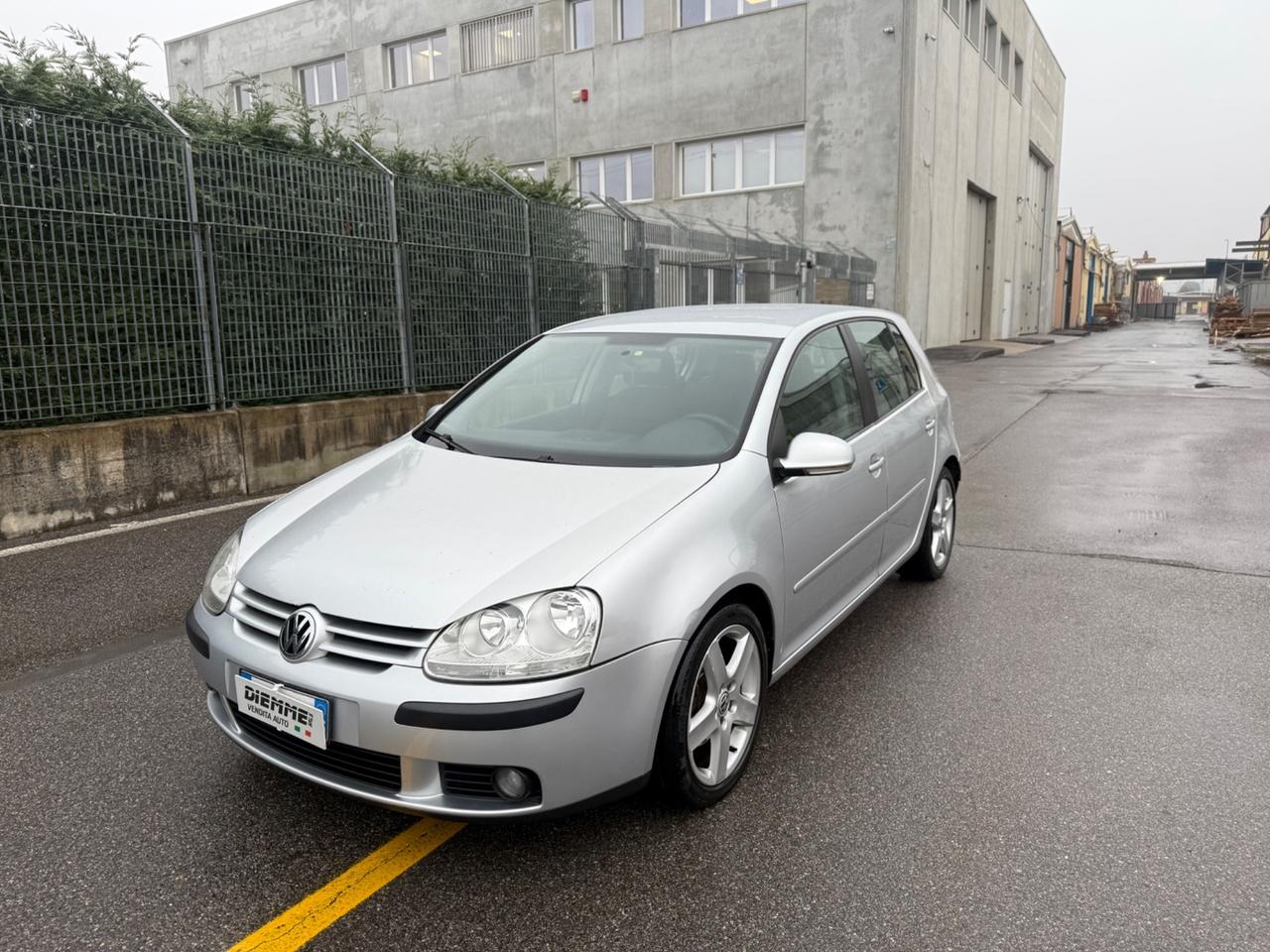 Volkswagen Golf 2.0 16V TDI 5p. Comfortline