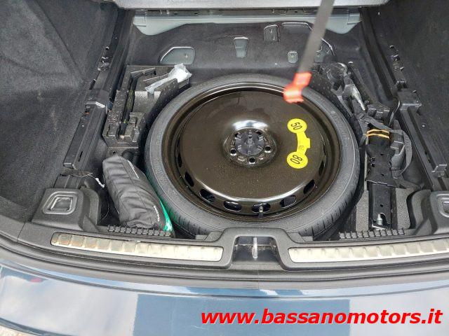 VOLVO V60 B4 (d) Geartronic Momentum Business