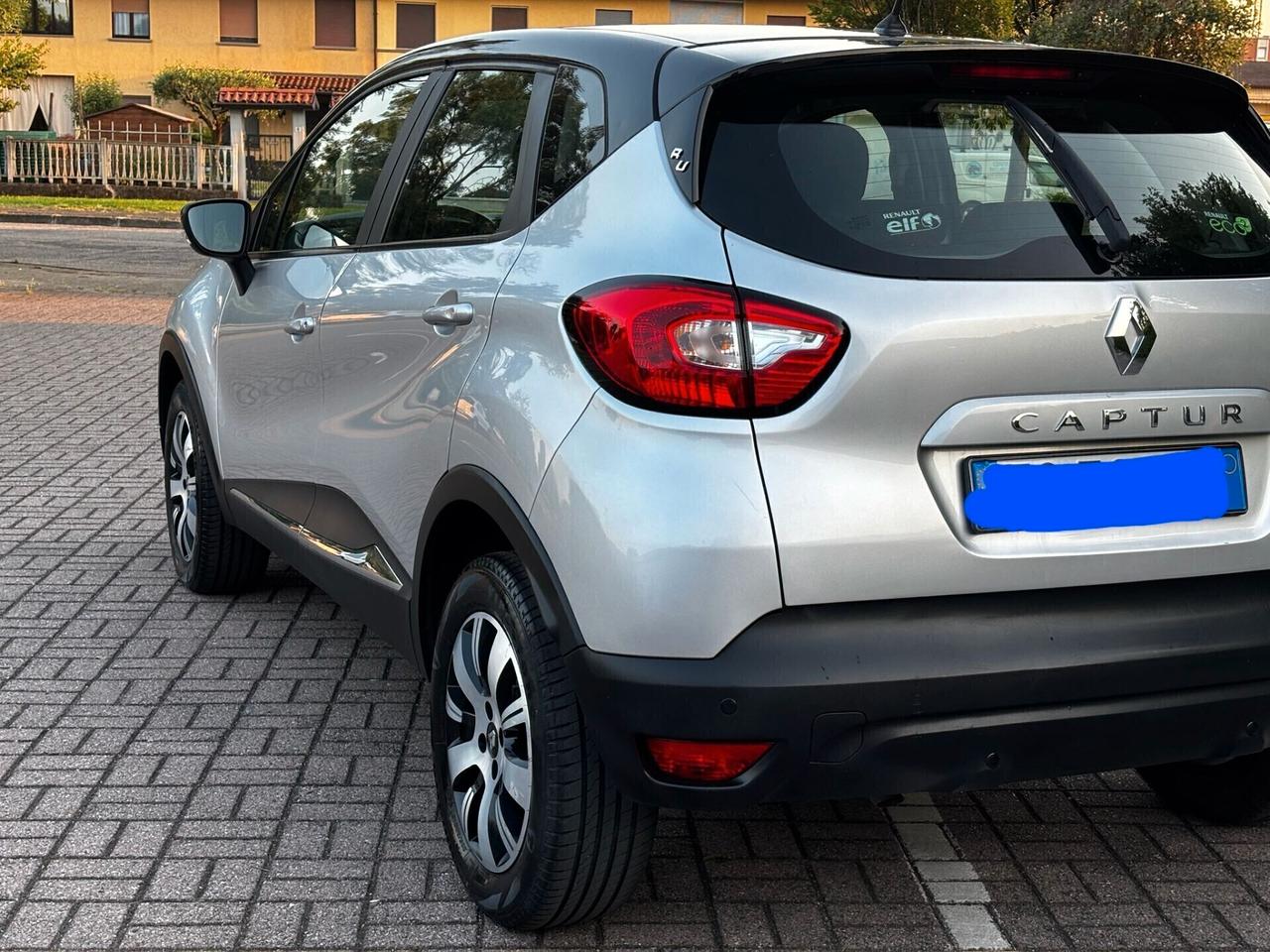 Renault Captur dCi 8V 90 CV Start&Stop Energy Life..CELL 393 690 2051 WUATSAPP