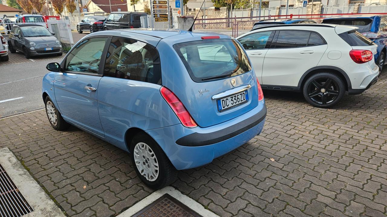 Lancia Ypsilon 1.2 8v CLIMA - NEOPATENTATI