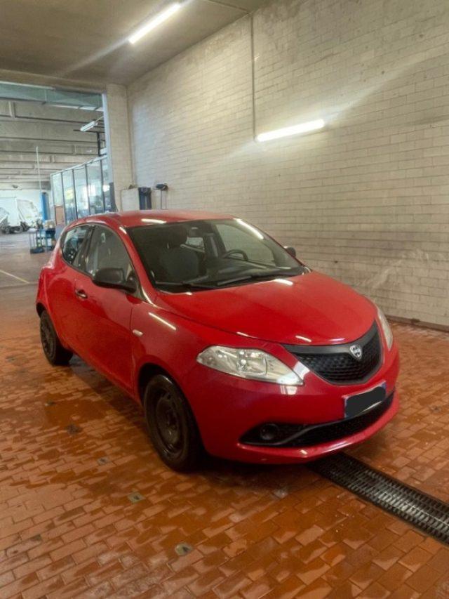 LANCIA Ypsilon 1.2 69 CV 5 porte GPL Silver