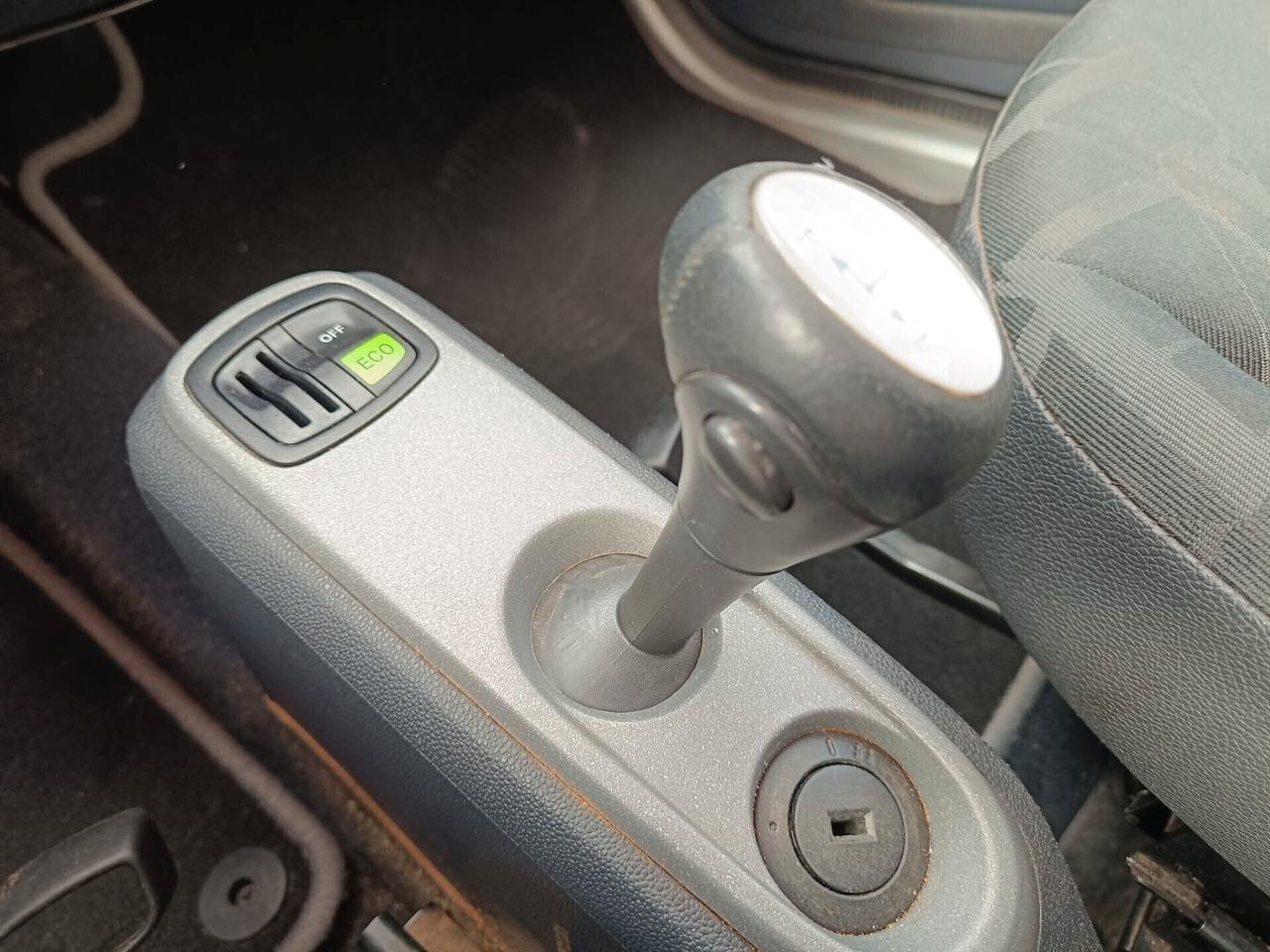 Smart ForTwo 1.0 benzina 52 kW MHD coupé passion