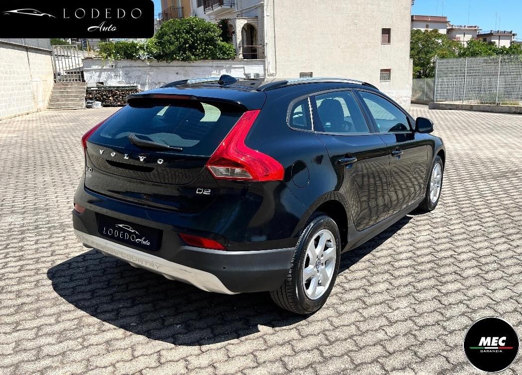 Volvo V40 Cross Country D2 1.6 Summum - 2014