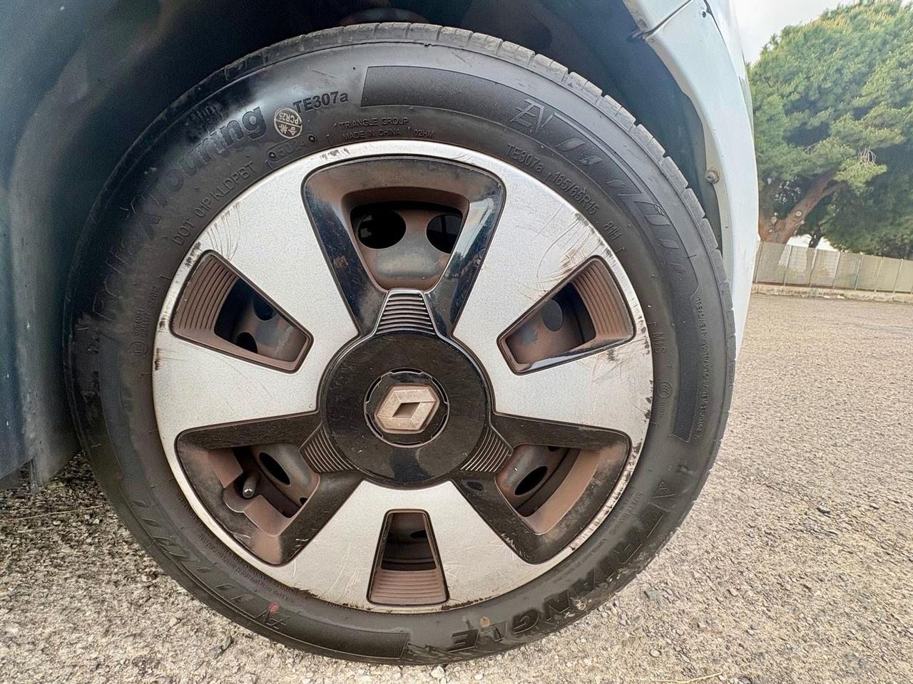 Renault Twingo Lovely SCe 69 #10394