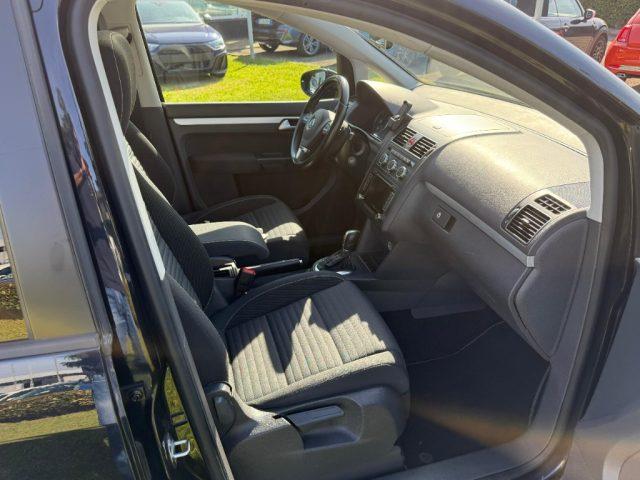 VOLKSWAGEN Touran 2.0 TDI 140 CV DSG High. NAVI - TETTO PAN -GANCIO