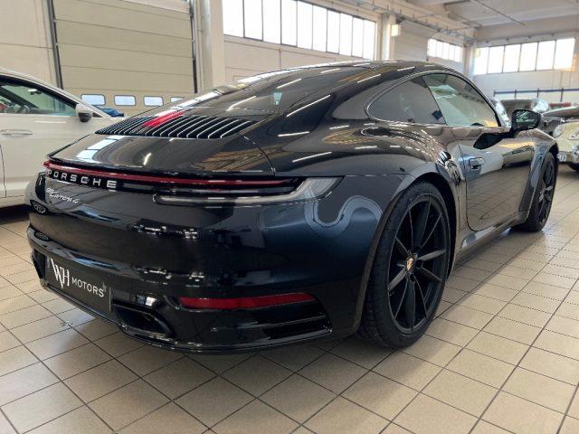 PORSCHE 911 Carrera 4 //TOTAL BLACK//