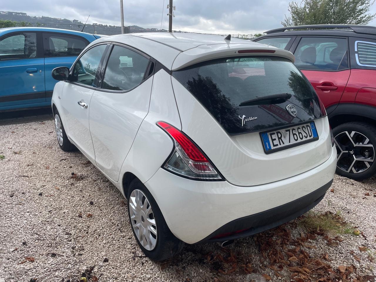 Lancia Ypsilon 1.2 69 CV 5 porte GPL Ecochic Platinum