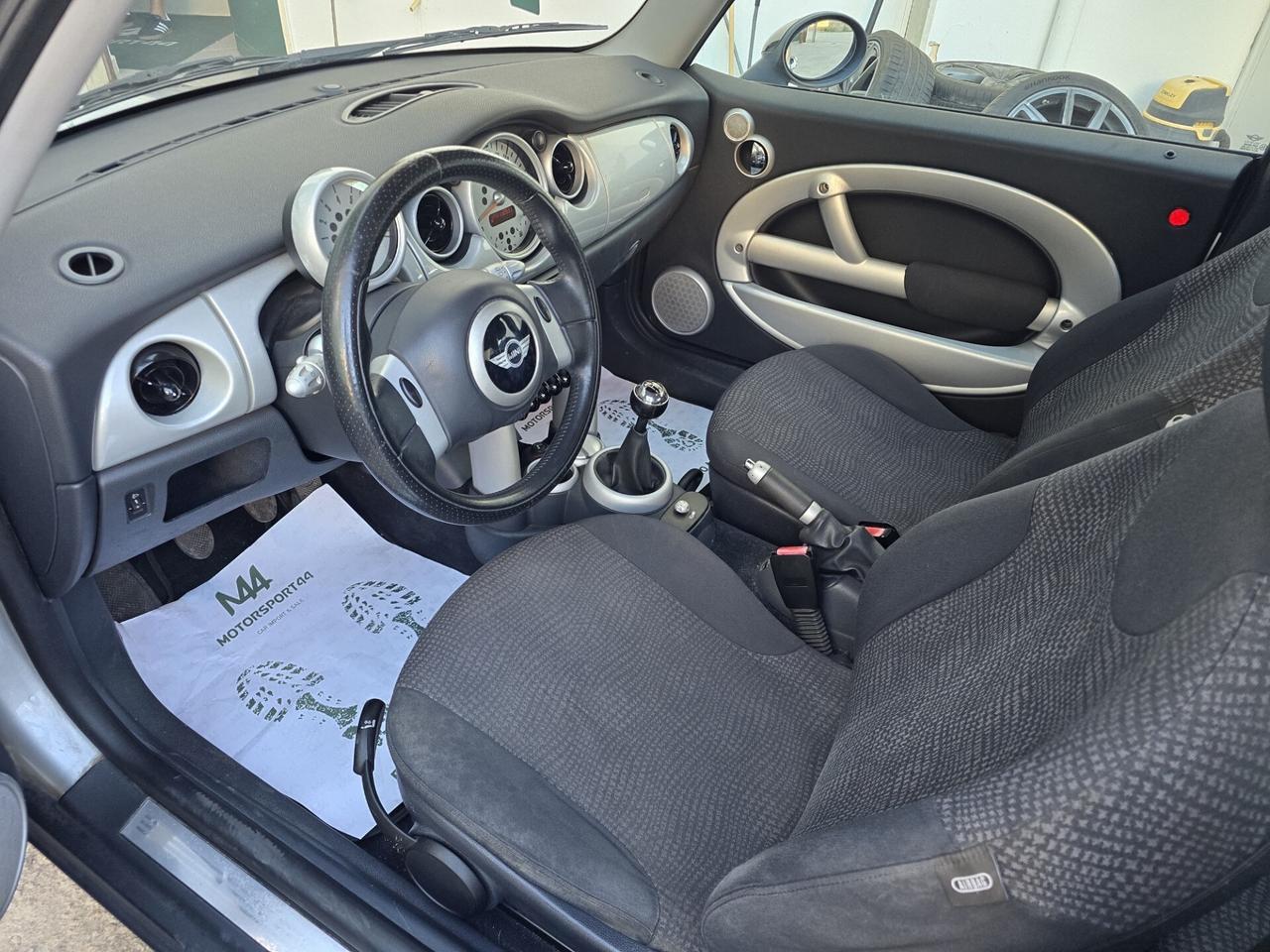 Mini 1.6 16V Cooper R50