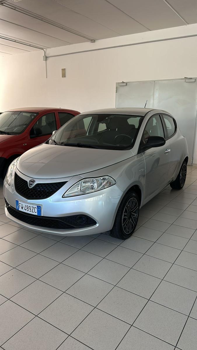 LANCIA - Ypsilon - 1.2 69 CV 5p. S&S Gold