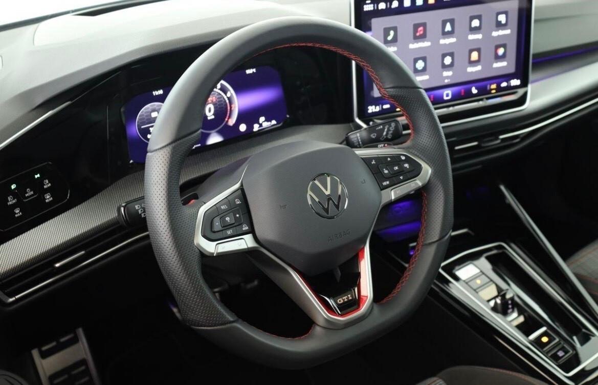 Volkswagen Golf 2.0 8.5 TSI GTI DSG TETTO NAVI