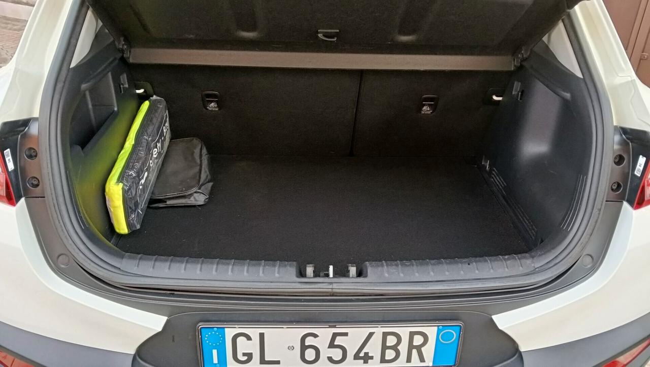 KIA STONIC 1.2 B/GPL-RETROC-KM 40.000