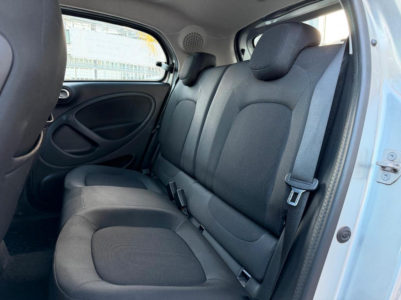 Smart ForFour 70 1.0 twinamic Passion 2019 NAVI