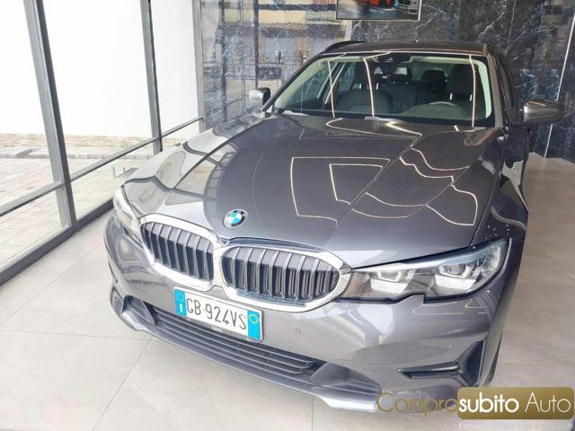 BMW 318 d Touring Luxury