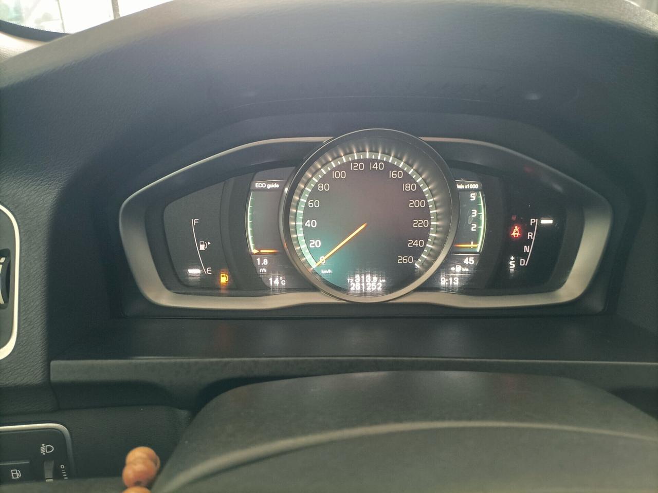 Volvo V60 2.0 D3 150 CV Geartronic R-design - 06/2016