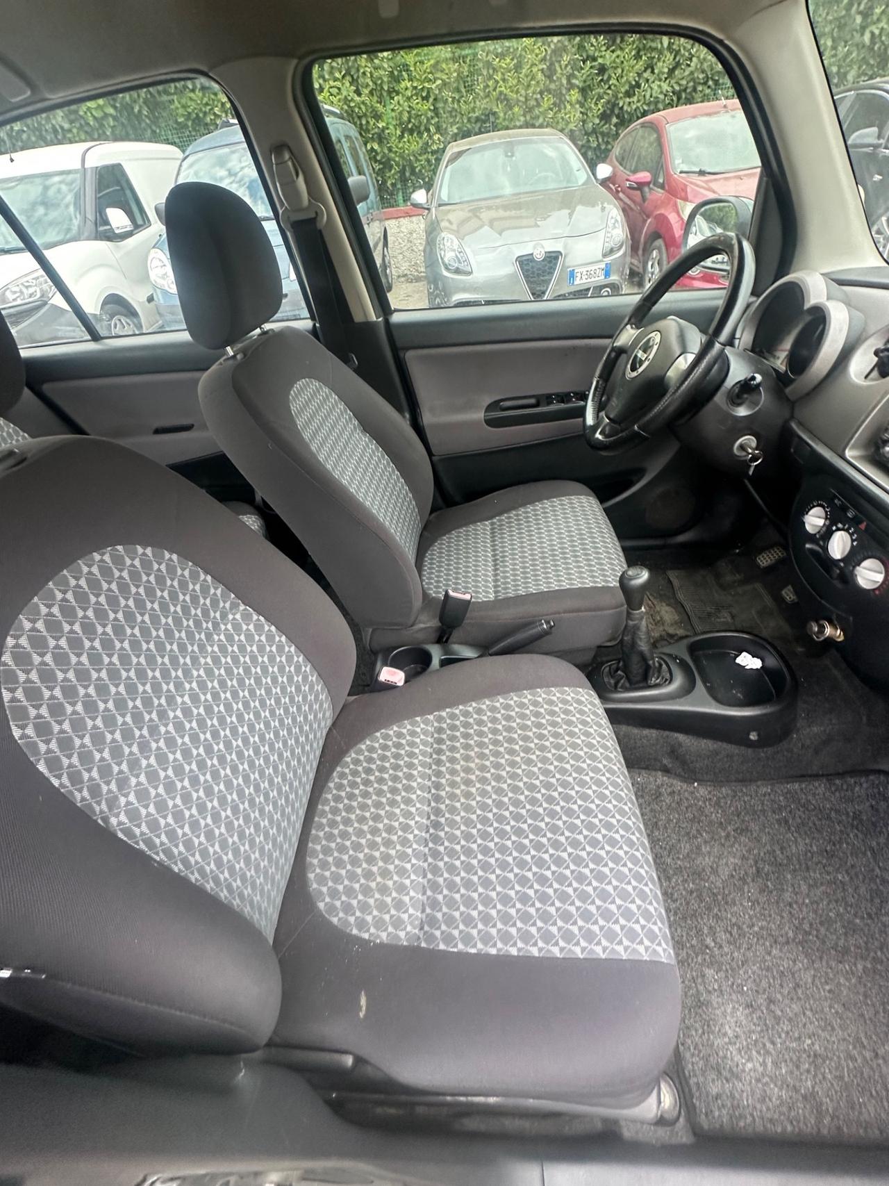 Daihatsu Trevis 1.0