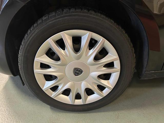 LANCIA Ypsilon 1.2 69 CV 5 porte Gold