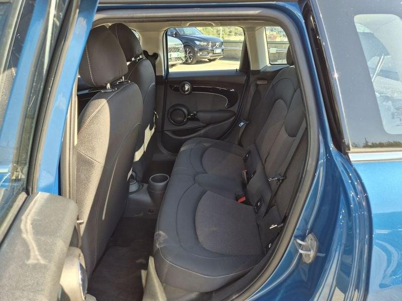 MINI Mini 5 porte Mini 5p 1.5 Cooper Essential auto